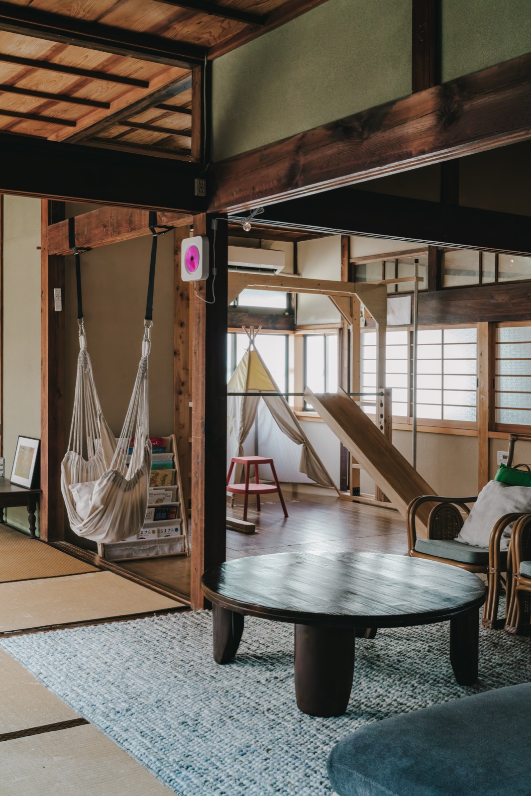 古民家宿 moegi 奥の部屋まで見通す続き間